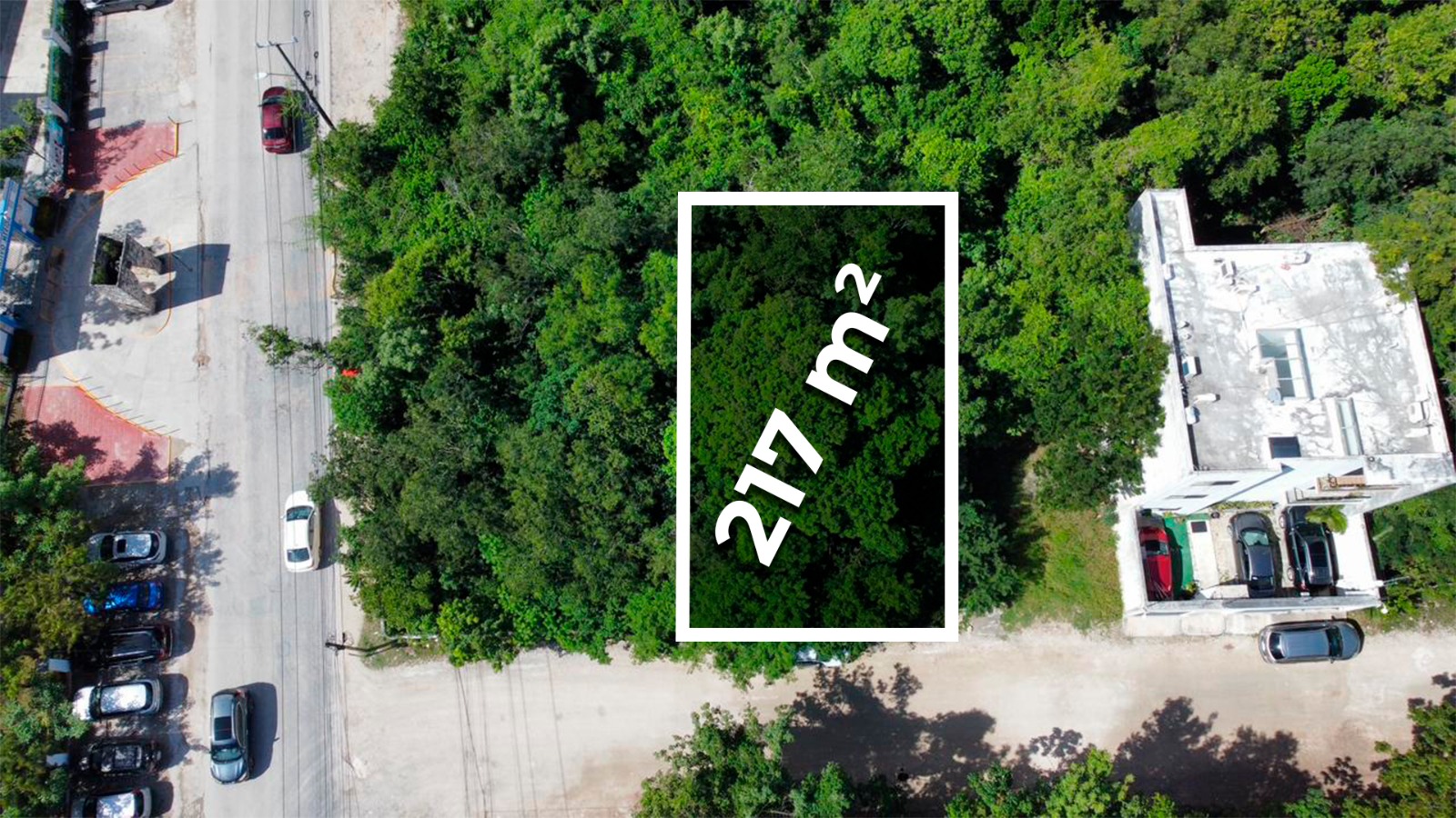 Terreno en Venta – Av. Colegios, Cancún