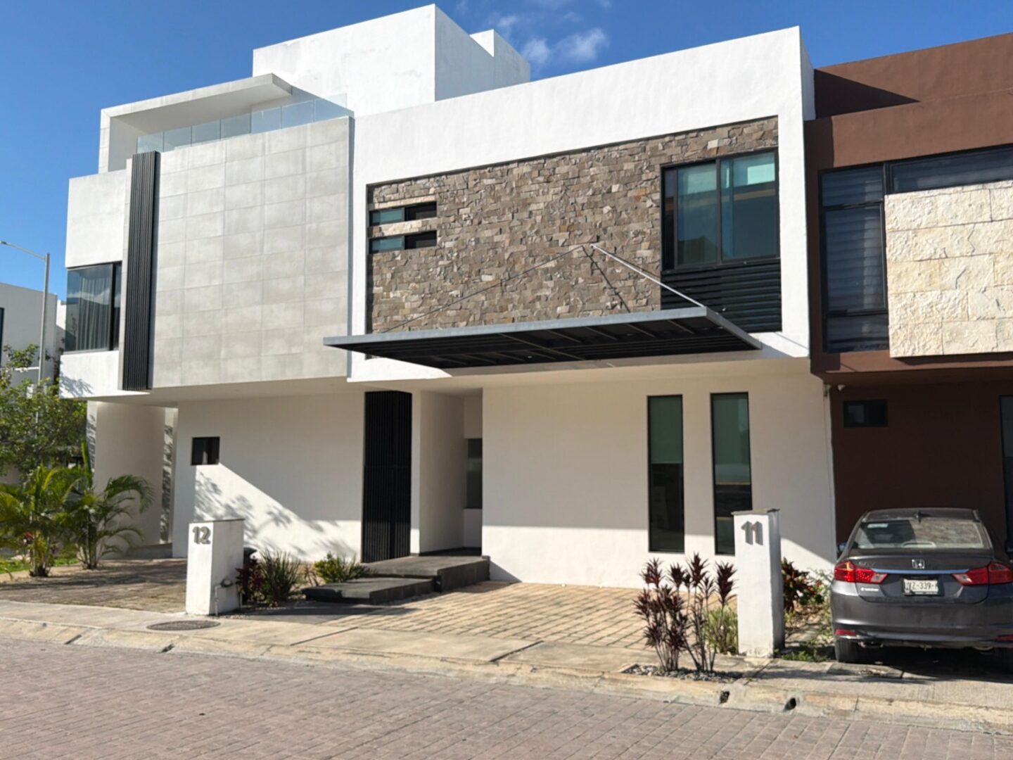 CASA EN RENTA – RESIDENCIAL ARBOLADA CUMBRES, CANCÚN