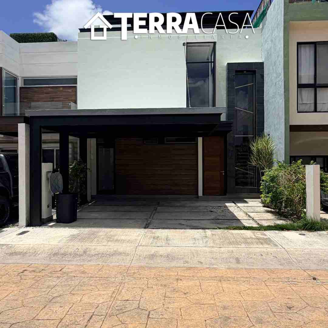Casa en Venta y Renta en Residencial Arbolada by Cumbres, Cancún | 3 Recámaras con Piscina y Roof Garden