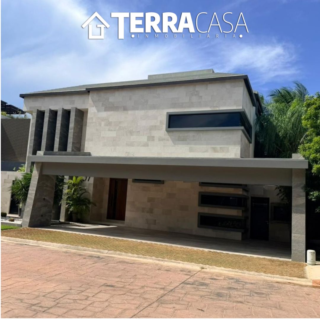 Casa en venta en Cumbres, Cancún